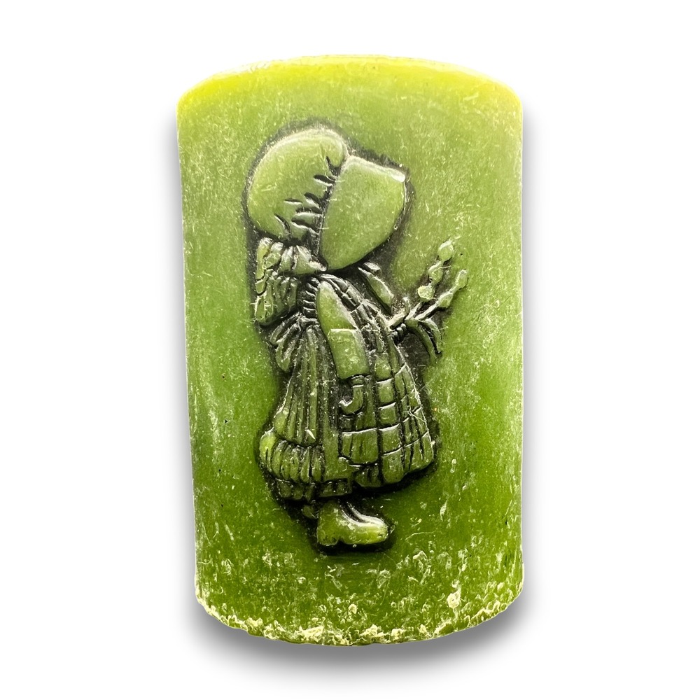 Vintage Holly Hobbie Molded Wax Candle Green‎ Embossed Bonnet Girl 1970s